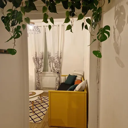 Le Savary Centre-ville Pres Des Chantiers Apartment