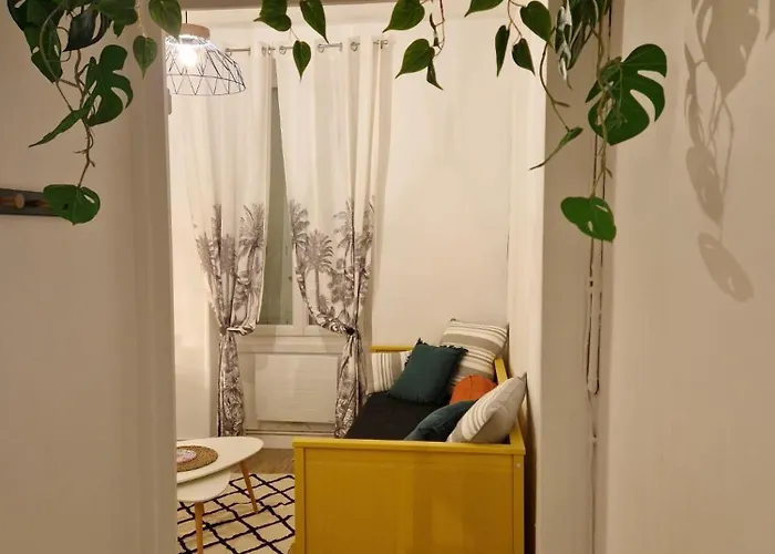 Le Savary Centre-ville Pres Des Chantiers Apartment