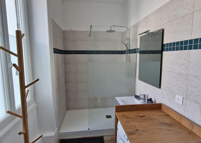 Le Savary Centre-ville Pres Des Chantiers Apartment