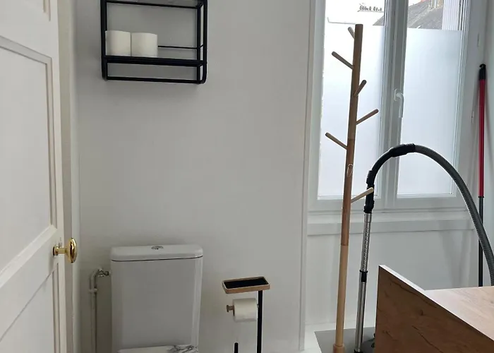 Le Savary Centre-ville Pres Des Chantiers Apartment